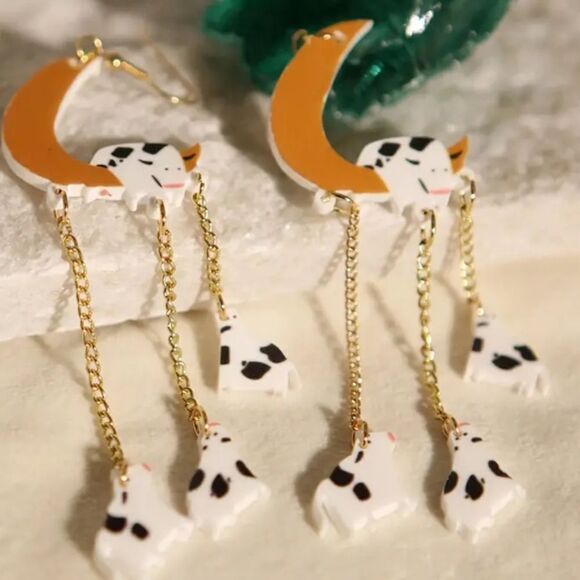 14k COW & THE MOON cute fun Whimsical novelty kawaii earrings - Picture 4 of 6